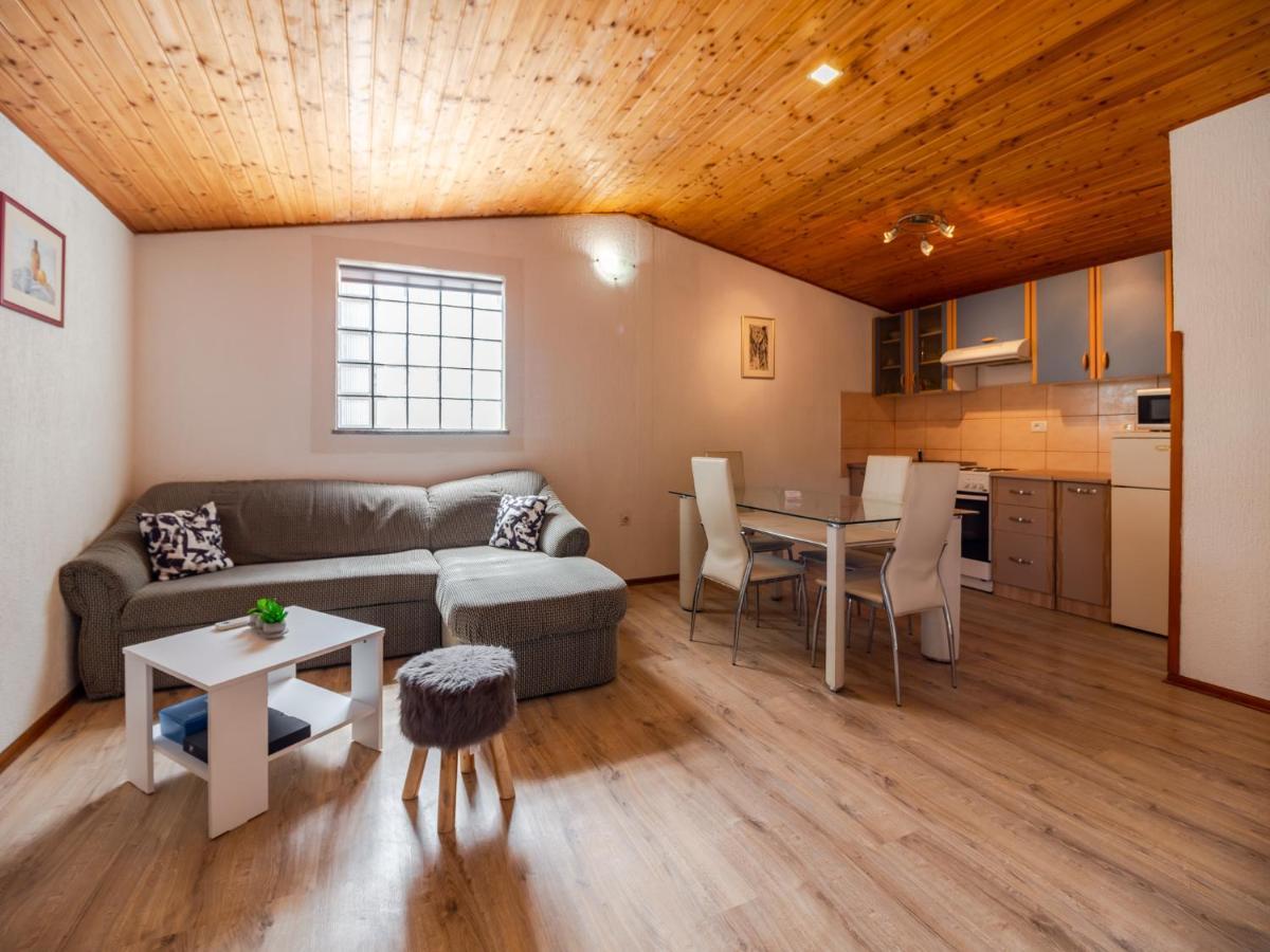 Apartmani Arijana Medulin Buitenkant foto